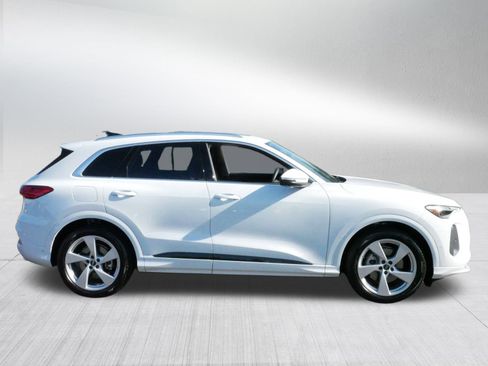 Used 2025 Audi Q5 Prestige image 8