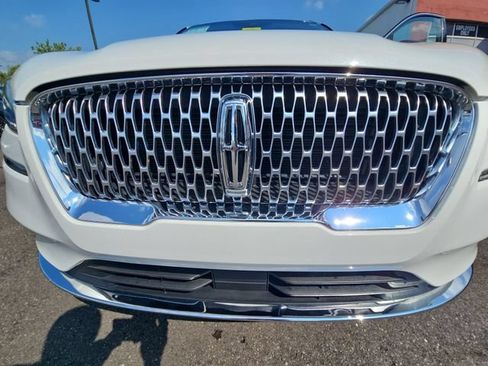 Used 2022 Lincoln Corsair AWD w/ Premium Package image 34
