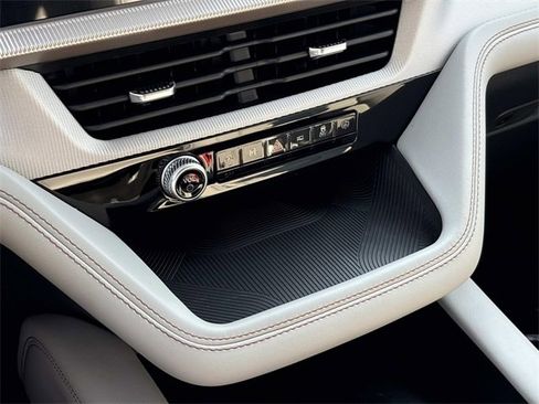 New 2025 Ford Explorer Active w/ Active Comfort Package image 29