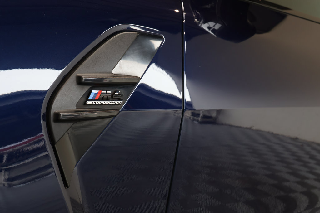 Used 2022 BMW M4 Competition RWD image 11