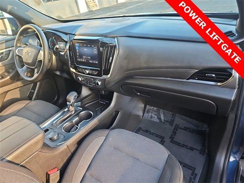 Used 2023 Chevrolet Traverse LT w/ Midnight/Sport Edition image 28