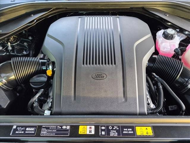 New 2027 Land Rover Range Rover Long Wheelbase SE AWD/4WD image 16