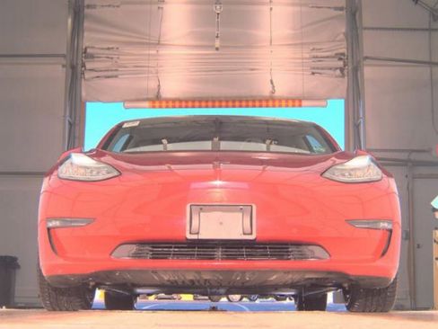 Used 2020 Tesla Model 3 Long Range image 4