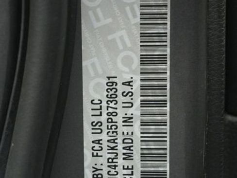 Used 2023 Jeep Grand Cherokee L Laredo w/ Luxury Tech Group I image 35