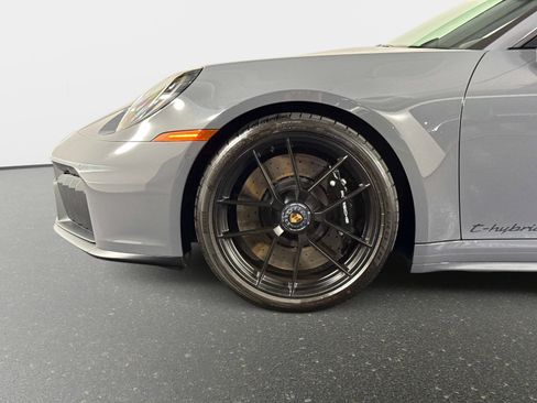 Used 2025 Porsche 911 Targa 4 GTS AWD/4WD image 13