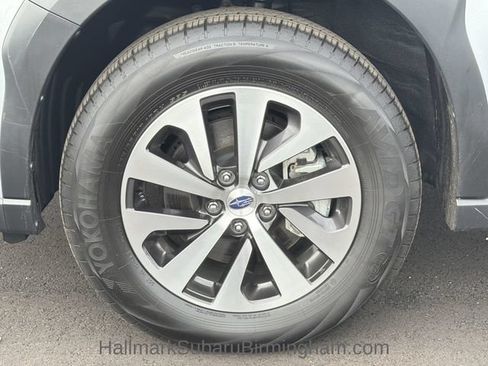 Certified 2025 Subaru Outback Premium w/ Popular Package #1 AWD/4WD image 10