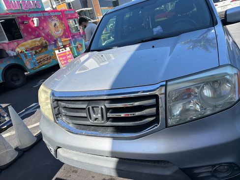 Used 2014 Honda Pilot EX image 2