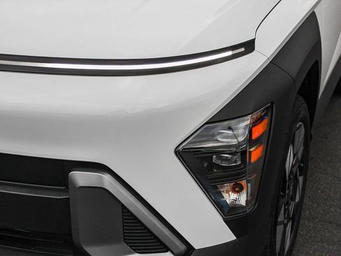 Certified 2025 Hyundai Kona SEL image 5
