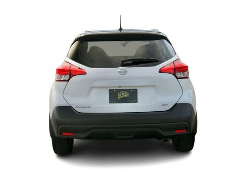 Used 2019 Nissan Kicks SV image 5
