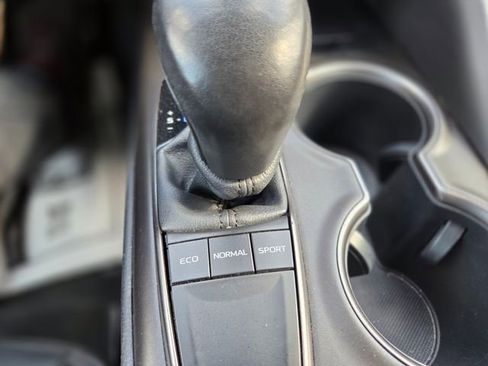 Used 2023 Toyota Camry SE image 24