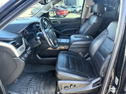 Used 2015 GMC Yukon Denali w/ Touring Package AWD/4WD image 24