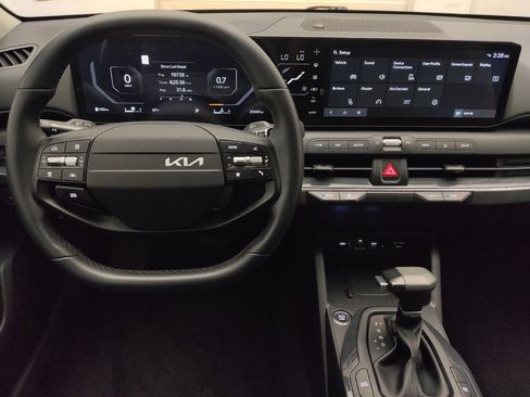 Used 2025 Kia K4 EX FWD image 22