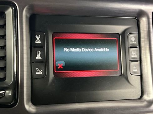 Used 2017 Dodge Challenger R/T image 30