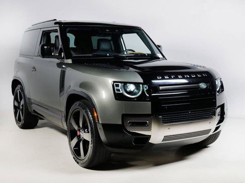 Used 2021 Land Rover Defender 90 X image 10