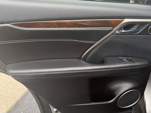 Used 2017 Lexus RX 350 AWD w/ Premium Package image 18