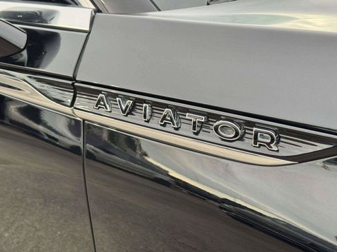 Used 2025 Lincoln Aviator Black Label AWD/4WD image 11