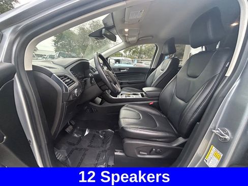 Used 2022 Ford Edge Titanium image 10