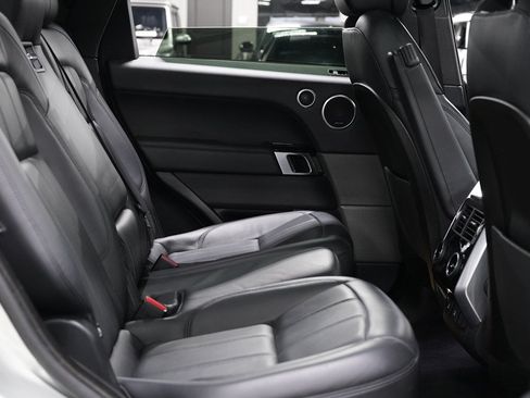 Used 2019 Land Rover Range Rover Sport Supercharged AWD/4WD image 34