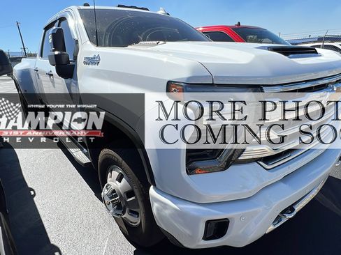 Used 2024 Chevrolet Silverado 3500 High Country w/ Technology Package AWD/4WD image 1