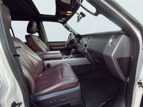 Used 2016 Ford Expedition Platinum image 15