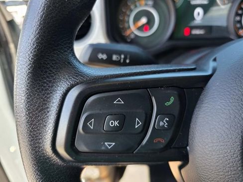 Used 2024 Jeep Gladiator Sport image 15