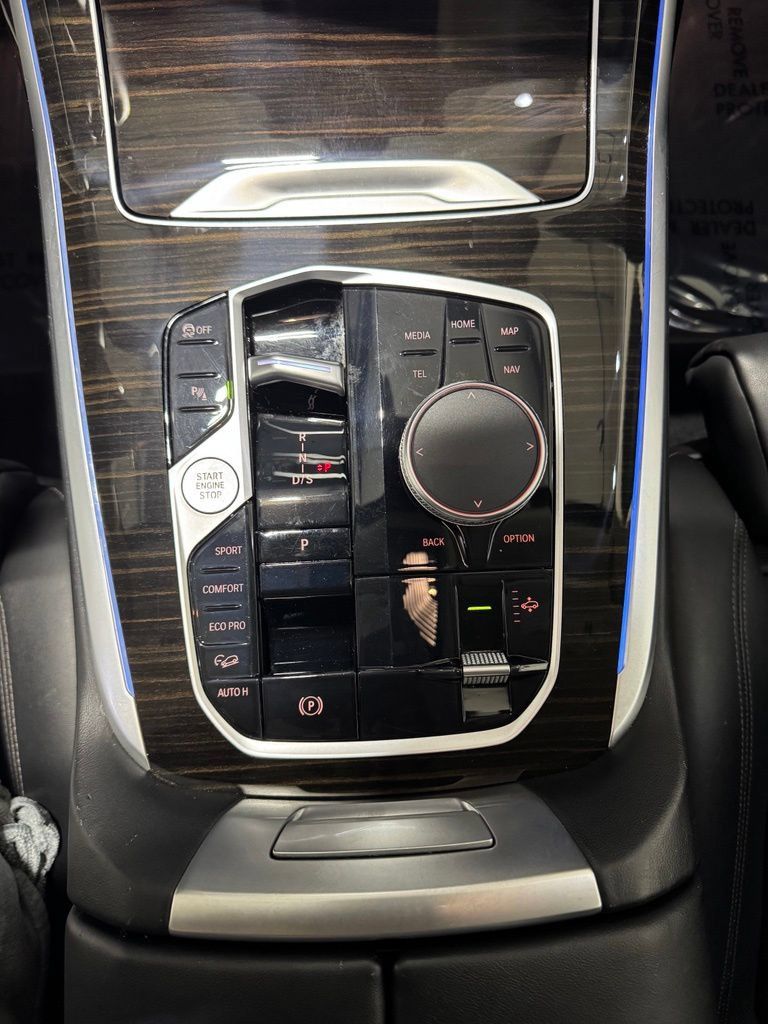 Used 2023 BMW X7 xDrive40i AWD/4WD image 15