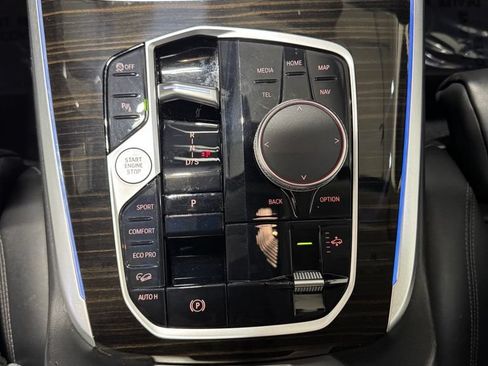 Used 2023 BMW X7 xDrive40i AWD/4WD image 15