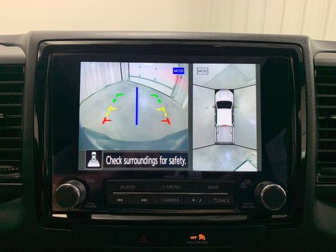Used 2022 Nissan Frontier PRO-4X w/ Pro-4X Premium Package AWD/4WD image 11