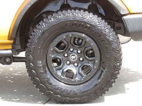 Used 2021 Ford Bronco Wildtrak AWD/4WD image 37