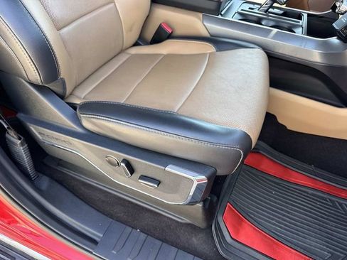 Used 2021 Ford F150 Lariat w/ Max Trailer Tow Package image 15