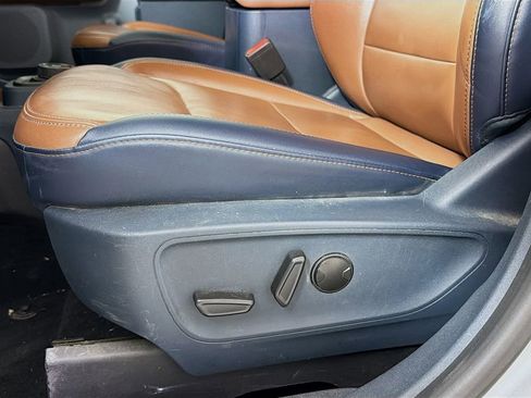 Used 2022 Ford Maverick Lariat w/ Lariat Luxury Package AWD/4WD image 21