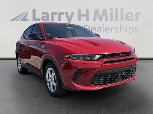 New 2025 Dodge Hornet GT w/ Cold Weather Group image 2