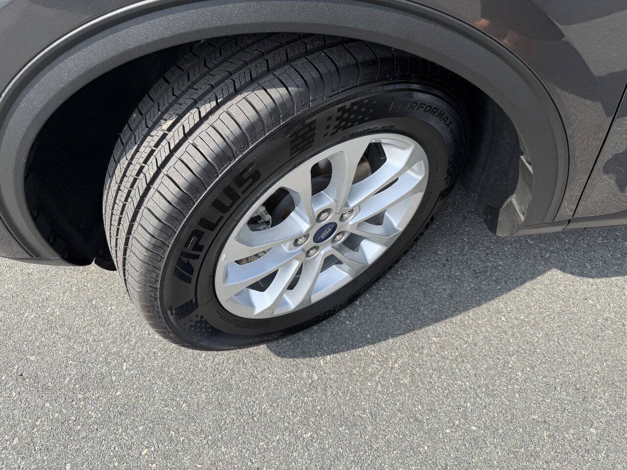 Used 2020 Ford Escape SE FWD image 22