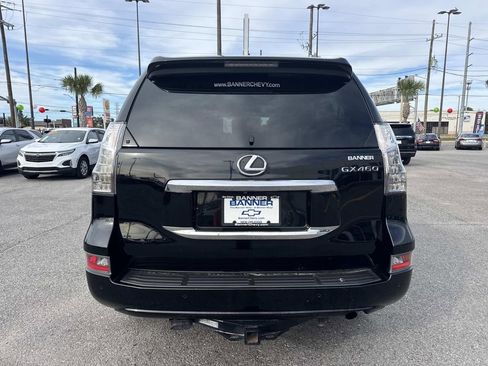 Used 2018 Lexus GX 460 image 6