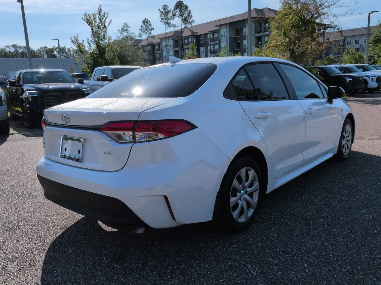 Used 2026 Toyota Corolla LE FWD image 6