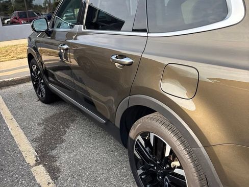 Used 2023 Kia Telluride SX FWD image 12