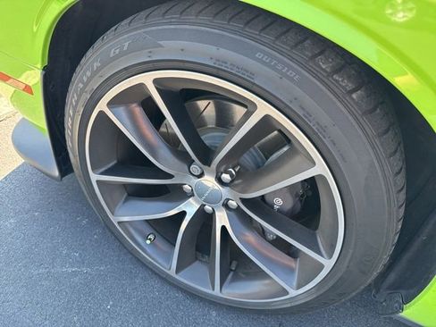 Used 2015 Dodge Challenger R/T Scat Pack w/ Leather Interior Group image 13