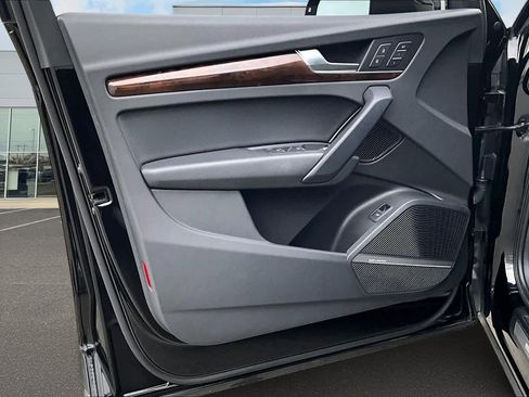 Used 2018 Audi Q5 2.0T Premium Plus w/ Premium Plus Package image 28