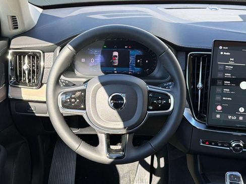 New 2026 Volvo XC90 B5 Plus AWD/4WD image 11
