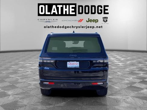 New 2026 Jeep Grand Wagoneer L Limited AWD/4WD image 28
