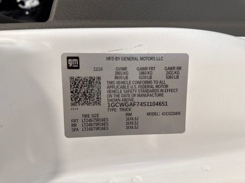 New 2025 Chevrolet Express 2500 w/ Driver Convenience Package image 24