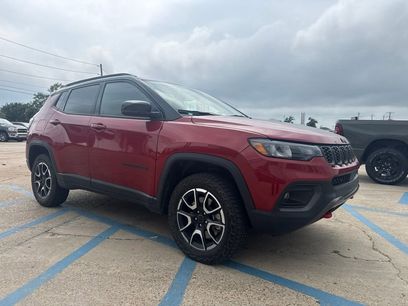 Used 2025 Jeep Compass Trailhawk