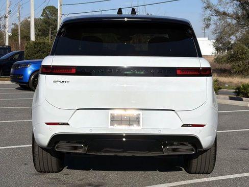 New 2026 Land Rover Range Rover Sport Dynamic SE image 4