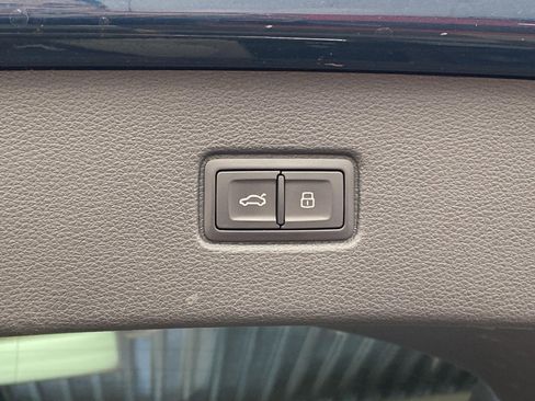 Used 2019 Audi Q7 2.0T Premium w/ Convenience Package image 17