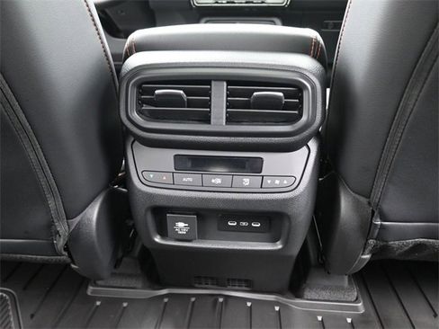 New 2025 Honda Pilot TrailSport image 27