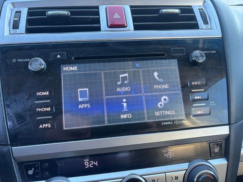 Used 2017 Subaru Outback 2.5i Premium image 8