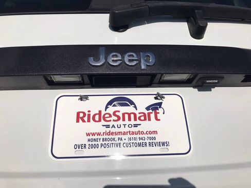 Used 2012 Jeep Liberty Sport AWD/4WD image 34