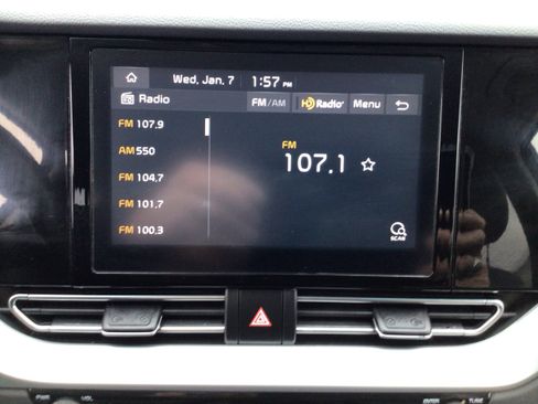 Used 2020 Kia Niro LX image 20