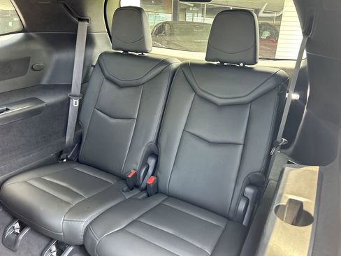 Certified 2023 Cadillac XT6 Premium Luxury image 18