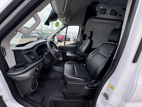 Used 2025 Ford Transit 250 148 High Roof AWD image 10